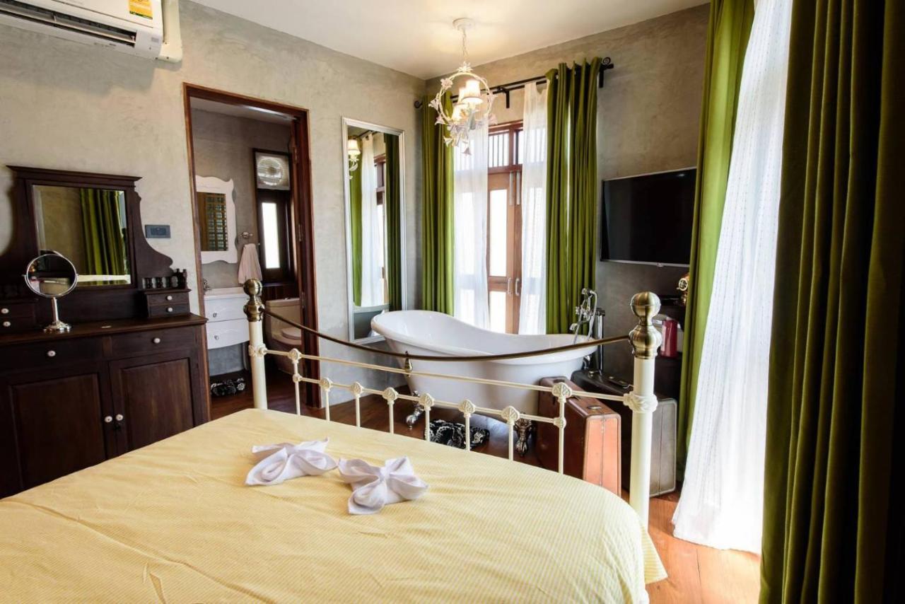 Roomquest Rimrabeang At Amphawa Extérieur photo